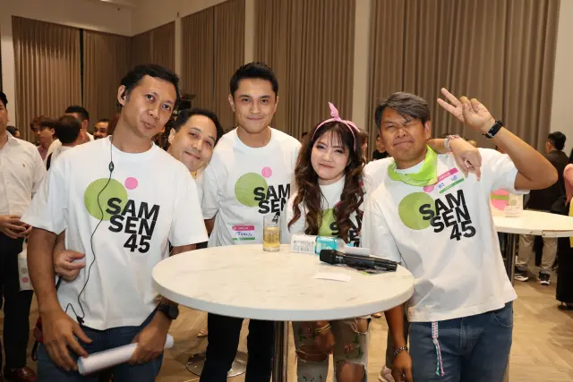 ภาพจากงานคืนสู่เหย้าสามเสน 45 — เพื่อนรุ่น 45 รวมตัวกัน